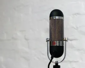 AEA R84