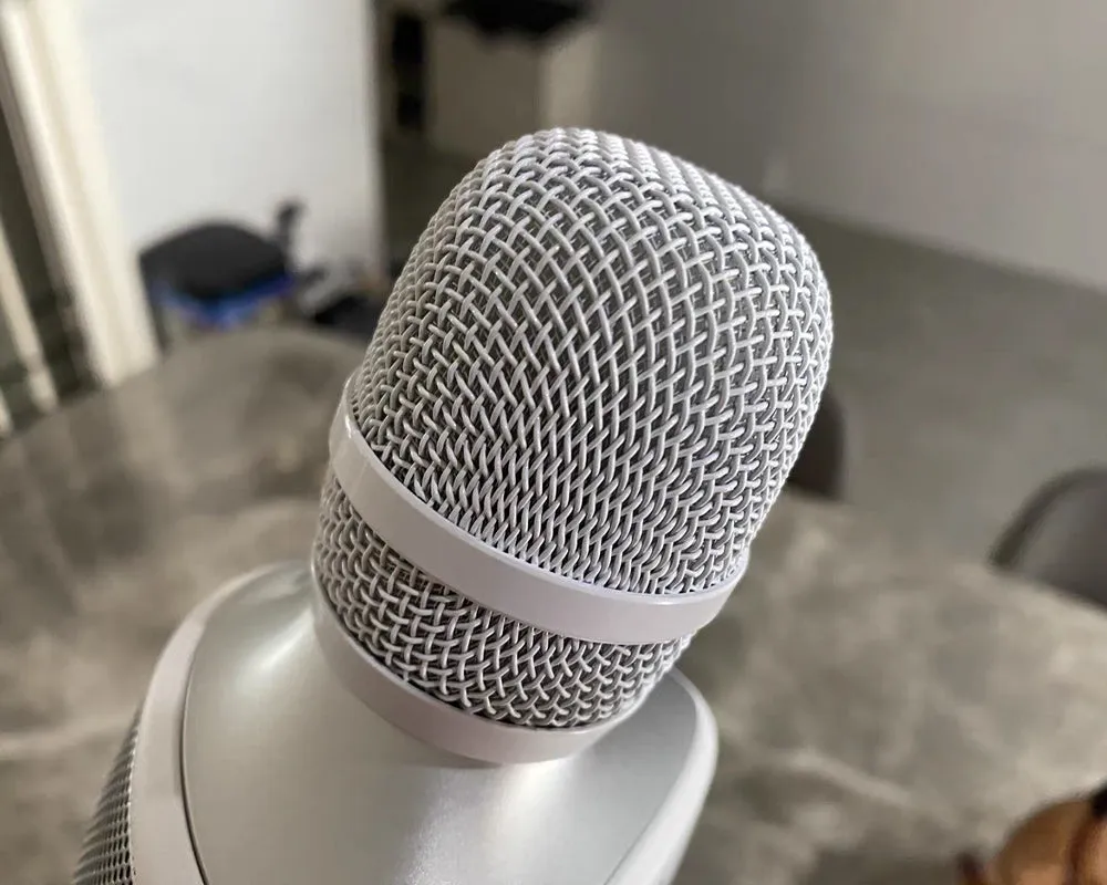 AHYGZWZSYC speaker microphone, Bluetooth wireless karaoke microphone, built-in Bluetooth speaker | Compatible with iOS and Android | 3 in 1 wireless portable karaoke machine, suitable for children and adults
