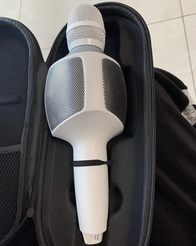 AHYGZWZSYC speaker microphone, Bluetooth wireless karaoke microphone, built-in Bluetooth speaker | Compatible with iOS and Android | 3 in 1 wireless portable karaoke machine, suitable for children and adults