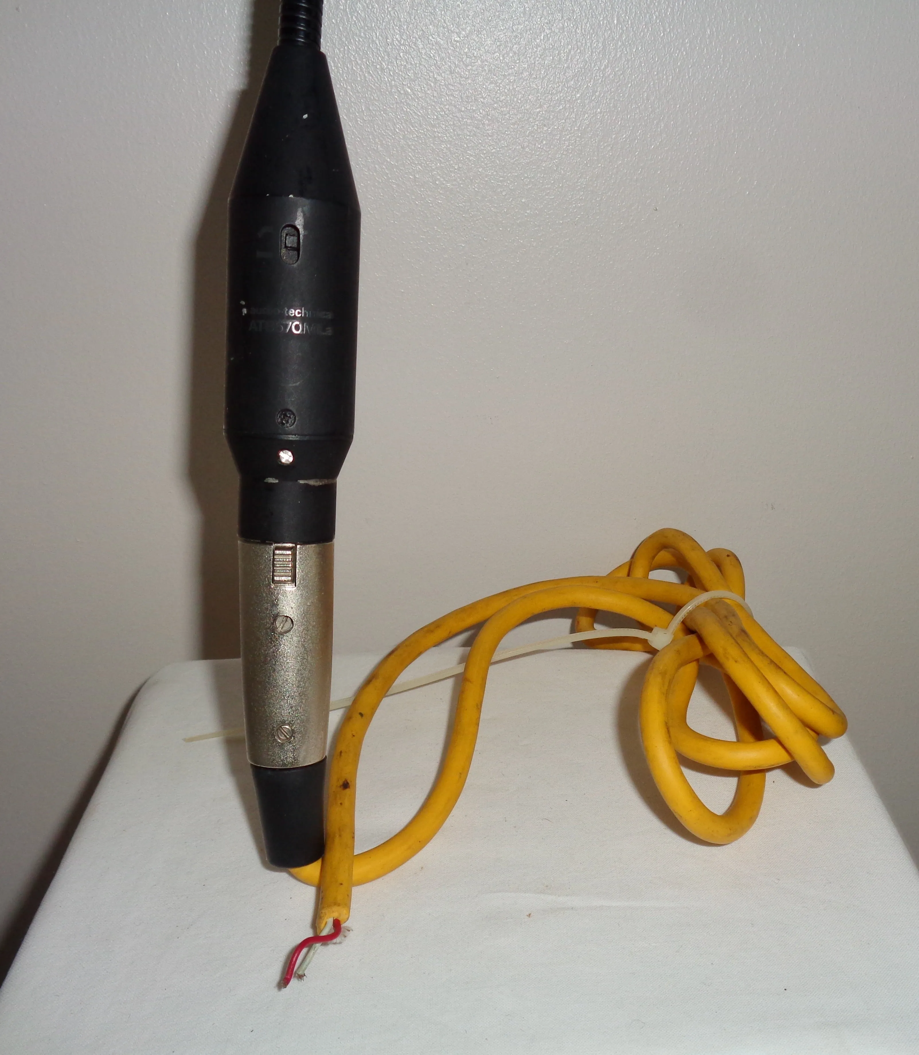 Audio Technica AT857QMLa Condenser Cardioid Microphone With Cable Connector