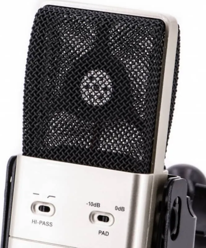 Condenser microphone CAD E40