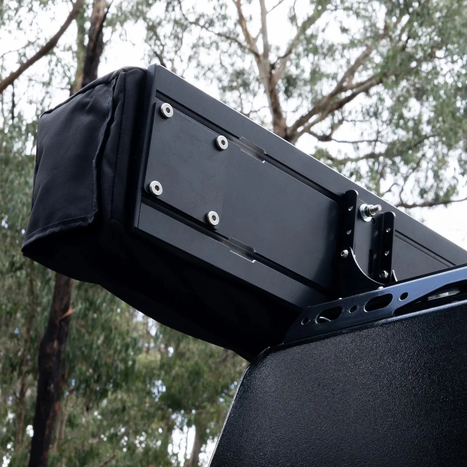 Eclipse 270° Freestanding LED Swing Arm Awning (UK Passenger Side) - Darche - T050801740