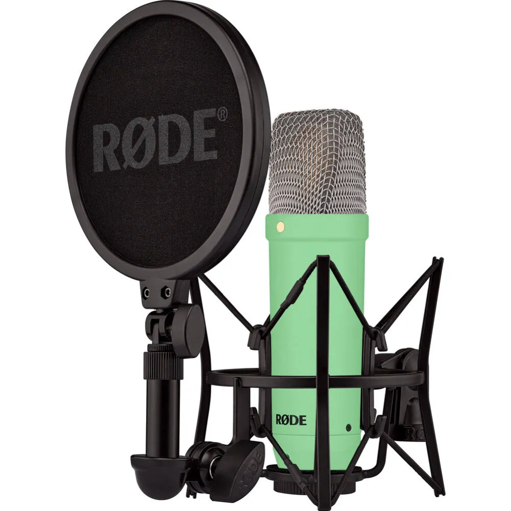 Rode NT1 Signature Series Studio Condenser Microphone with SM6 Shock Mount