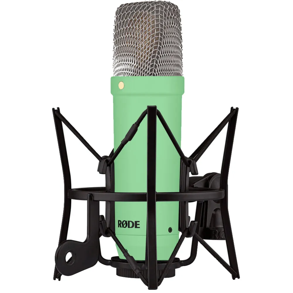 Rode NT1 Signature Series Studio Condenser Microphone with SM6 Shock Mount