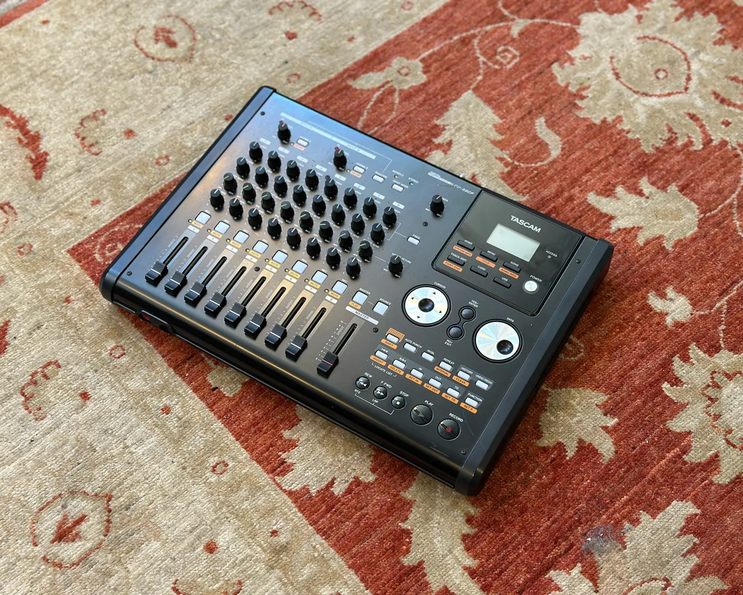 Tascam Digital Portastudio DP-02CF